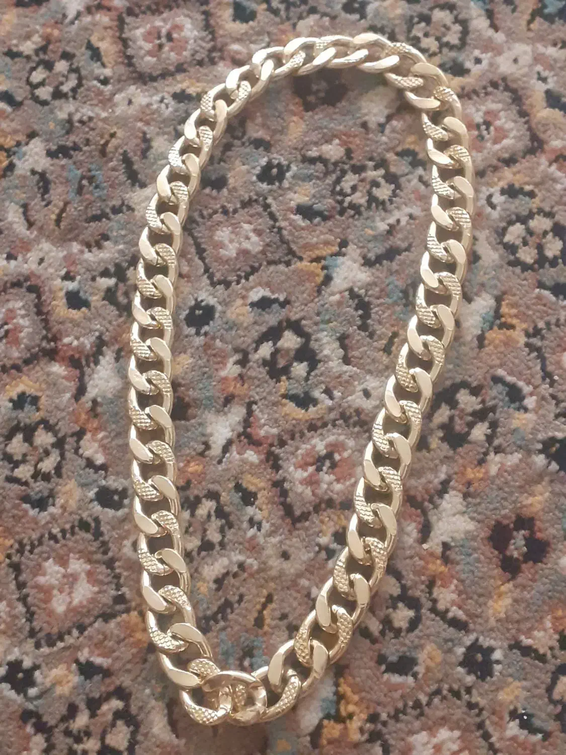 زنجیر|جواهرات|اردبیل, |دیوار