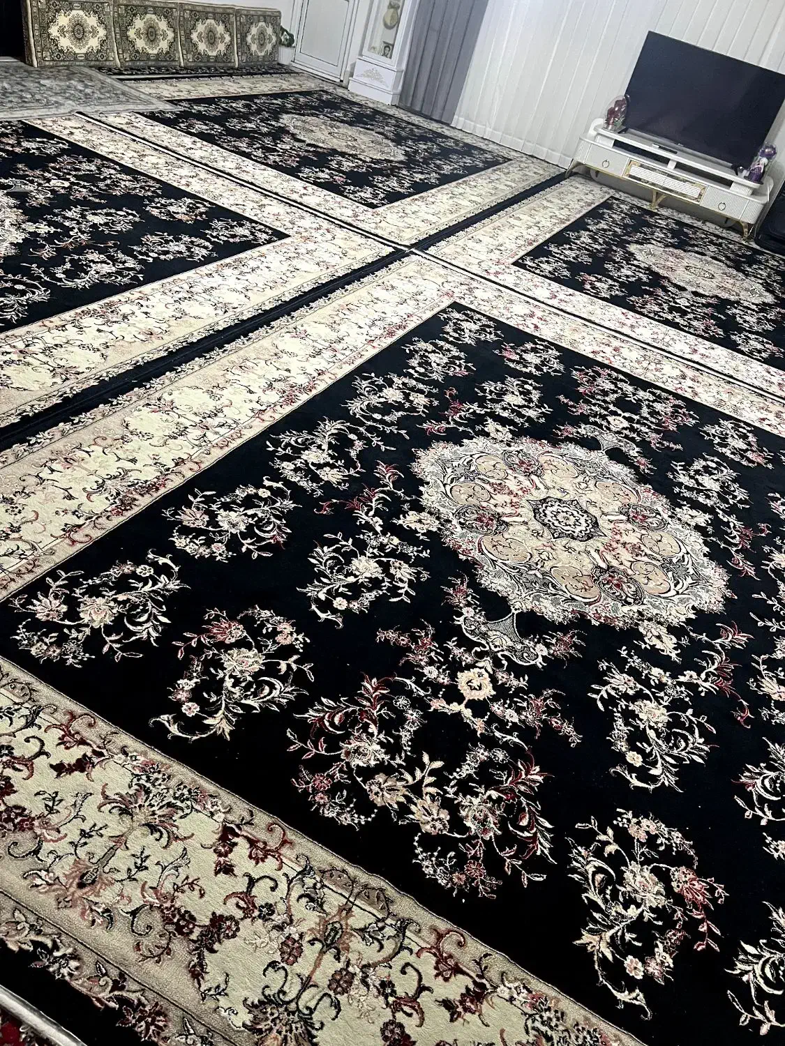 فروشی|فرش|سنندج, |دیوار