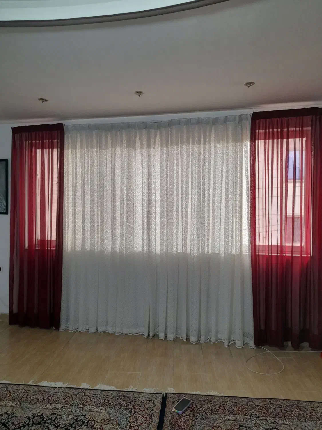 پرده به همراه آستر و دو کناره حریر|پرده، رانر، رومیزی|لاهیجان, یحی آباد|دیوار