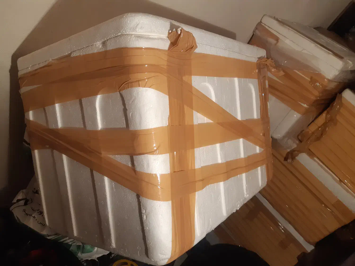 یخدان یونولیت سایز بزرگ|ظروف نگهدارنده، پلاستیکی، یکبارمصرف|کرج, عظیمیه|دیوار