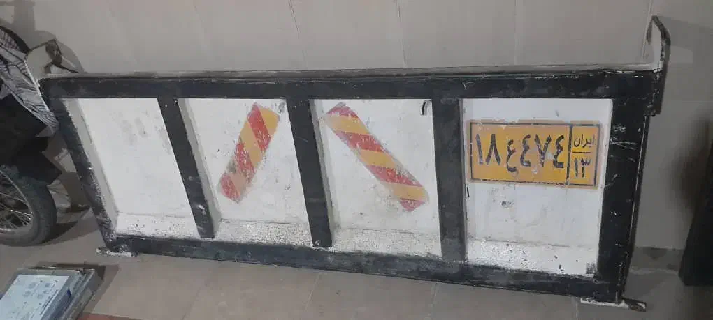 درب عقب کمپرسی ایسوزو ۵ تن|قطعات یدکی و لوازم جانبی|اصفهان, شهرستان|دیوار