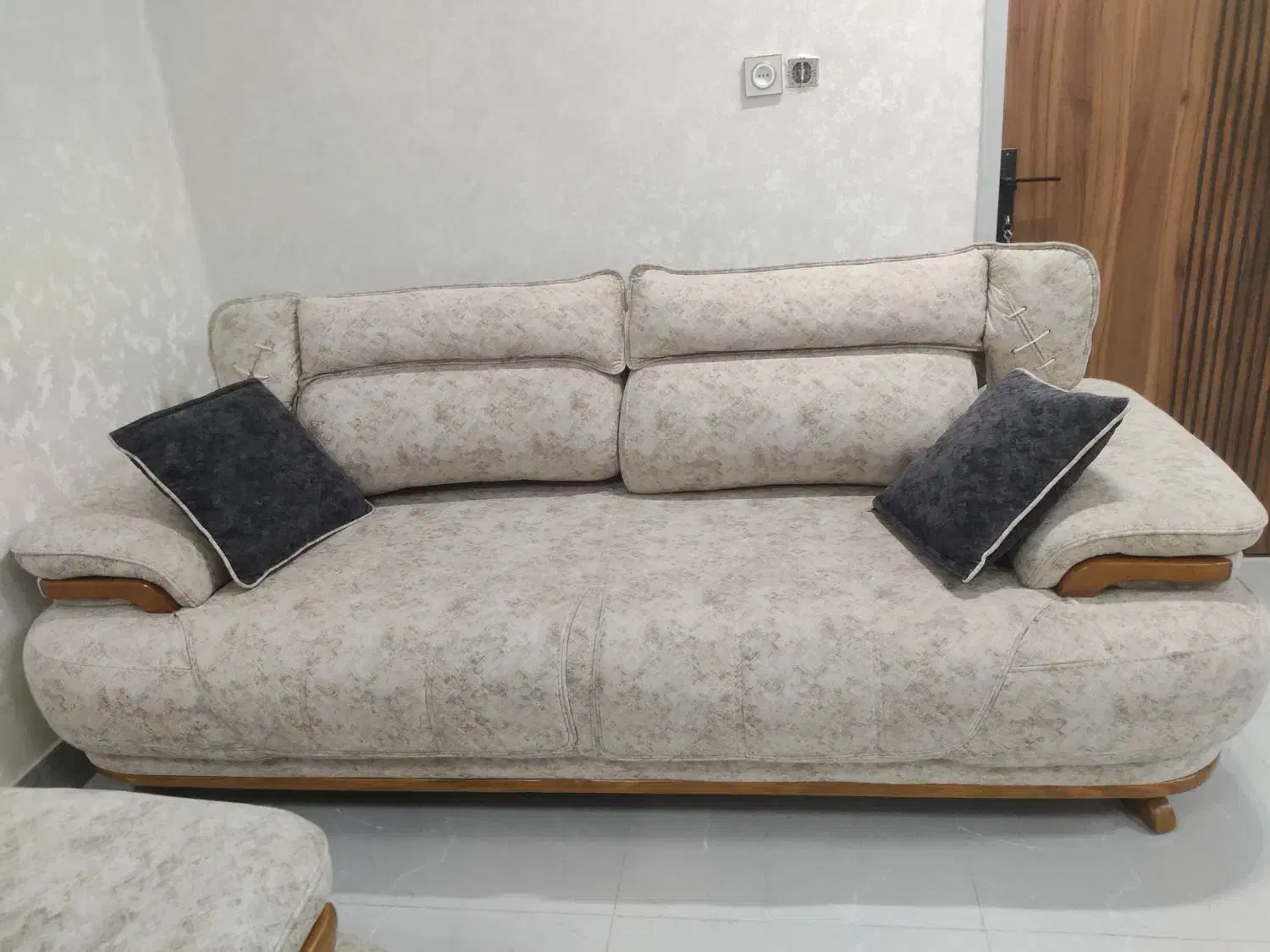 مبل راحتی|مبلمان خانگی و میز عسلی|اردستان, |دیوار