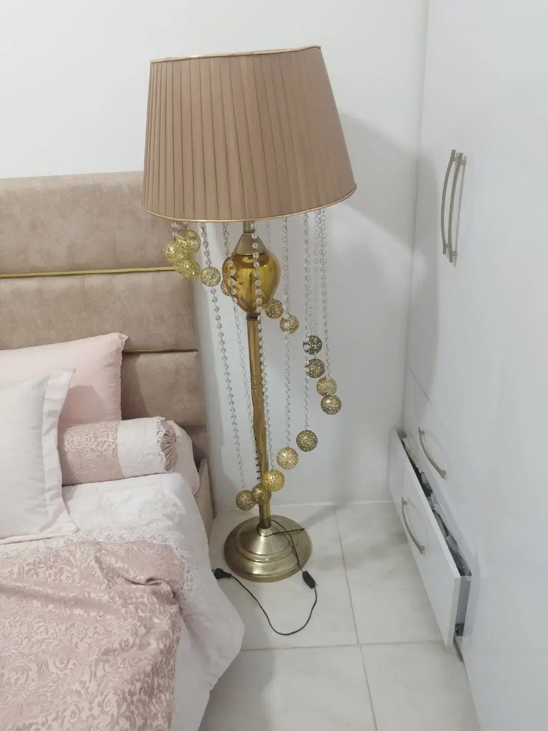 آباژور|چراغ خواب و آباژور|باقرشهر, |دیوار