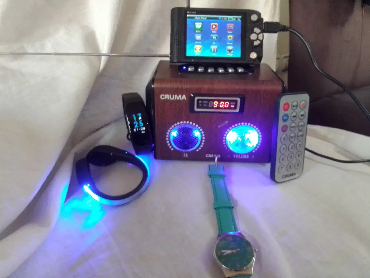 رادیو اسپیکر کروما کنترل دار نو و سالم|سیستم صوتی خانگی|تهران, سعادت‌آباد|دیوار