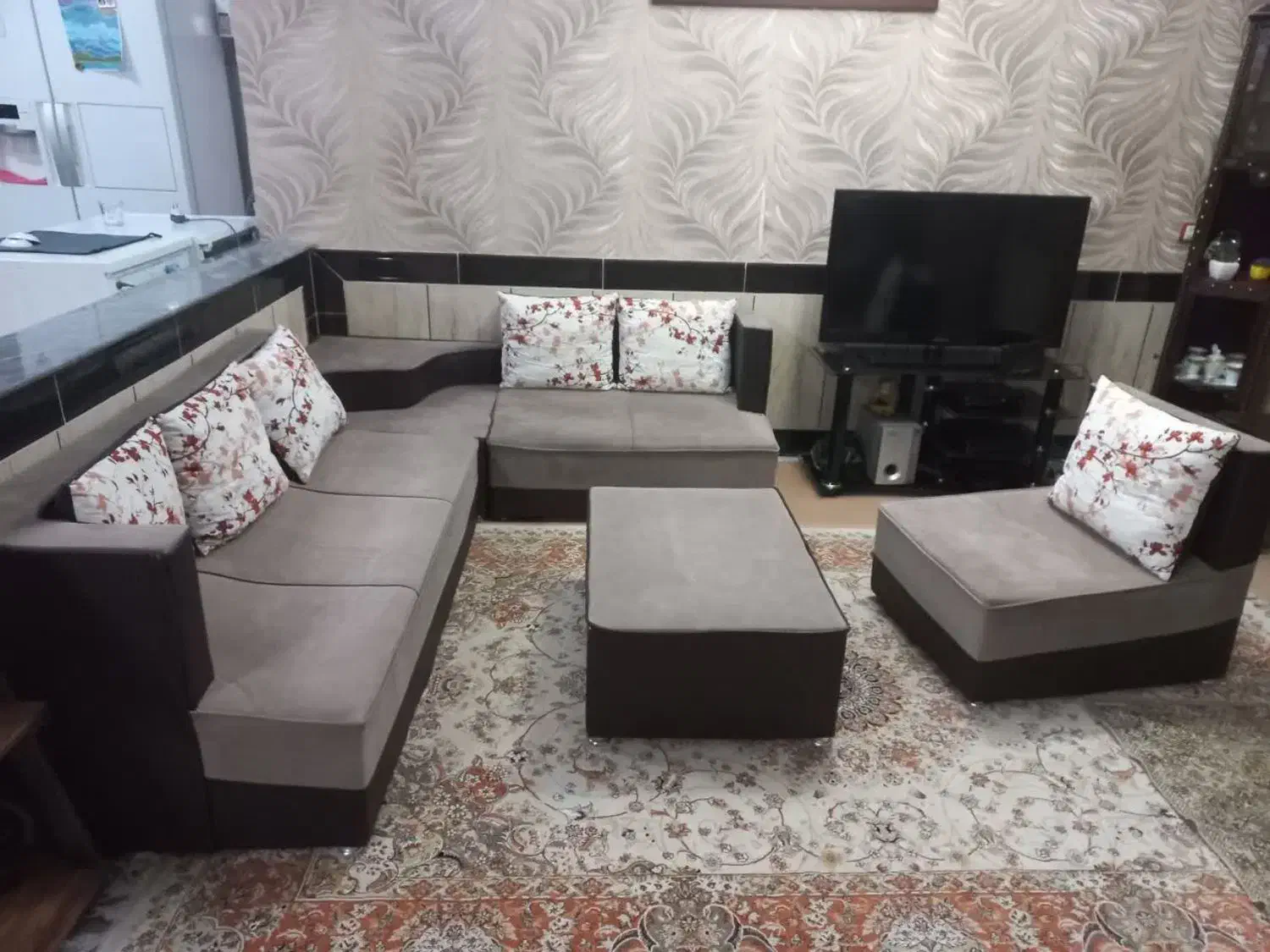 مبل ال شش نفره مینیمال|مبلمان خانگی و میز عسلی|خرمآباد, |دیوار