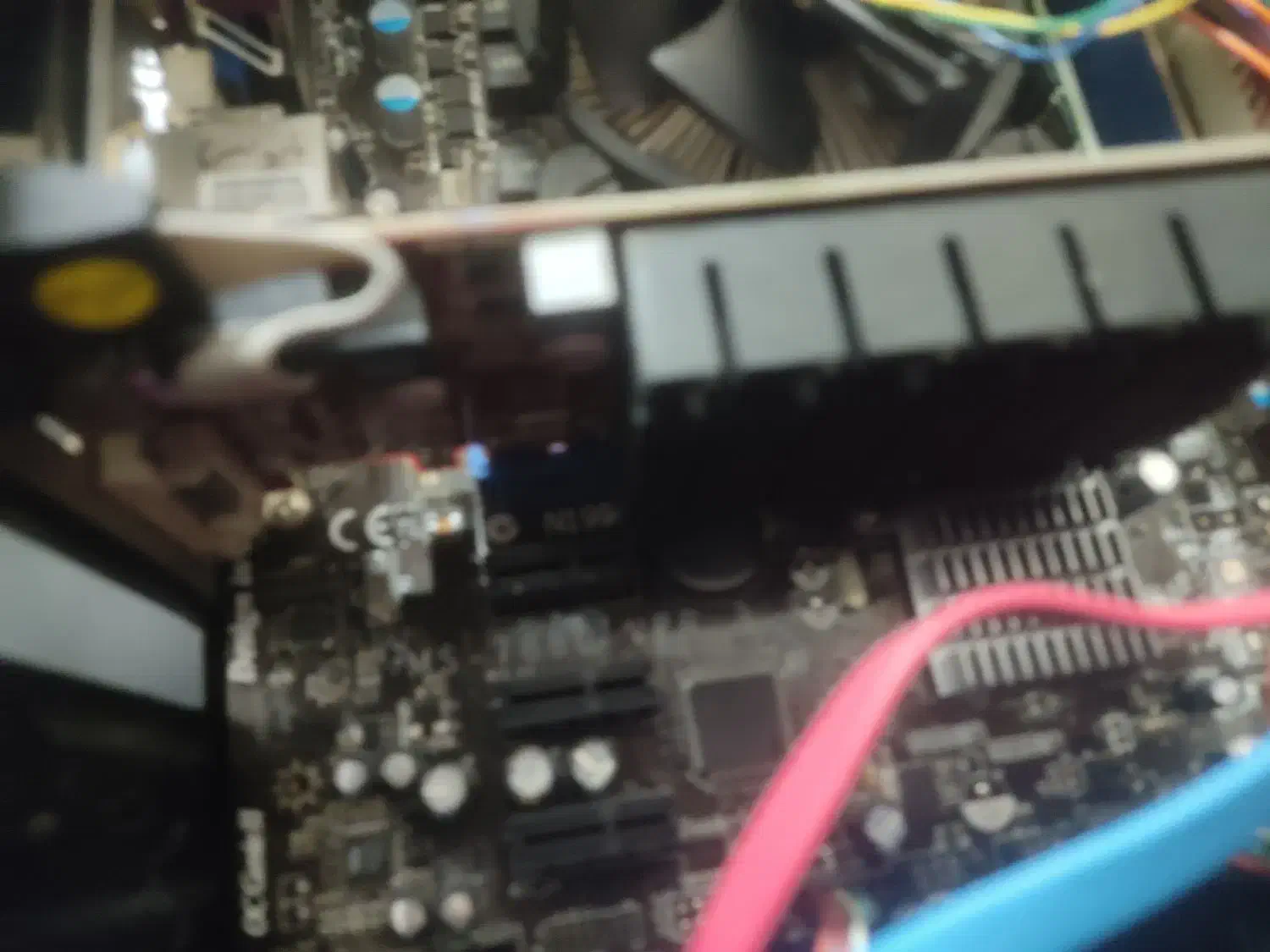 کارت گرافیک amdسالم بشرط مفت|قطعات و لوازم جانبی رایانه|نیشابور, سرآب کوشک|دیوار