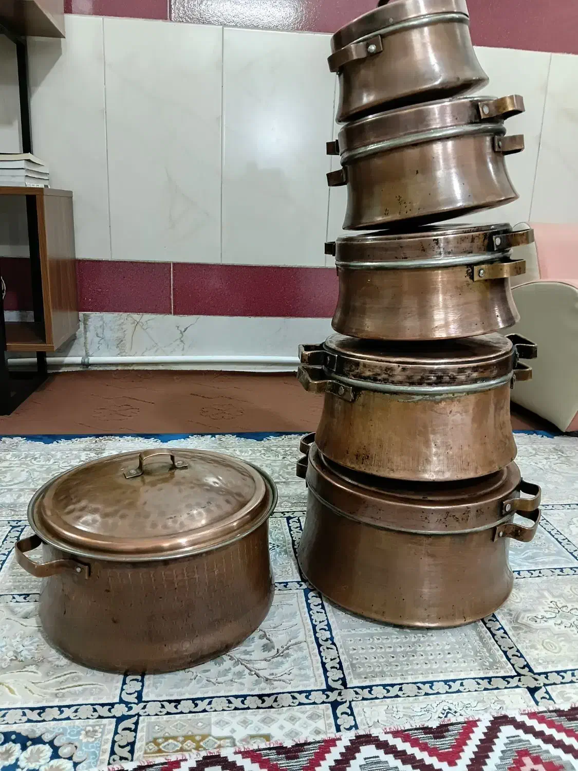 قابلمه مسی|ظروف پخت‌وپز|قم, نیروگاه|دیوار