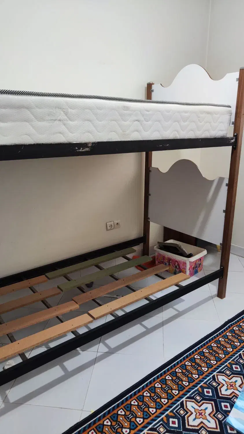تخت دو طبقه کودک نوجوان با تشک|تخت و سرویس خواب|تهران, نیروی هوایی (پیروزی)|دیوار