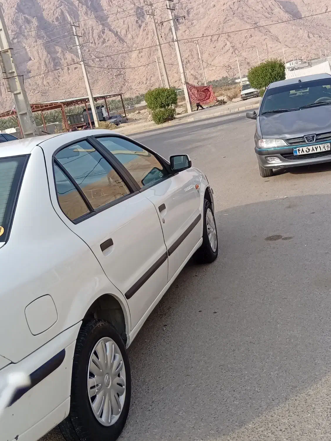 ماشین بسیار تمیز درحد صفر بدون کوچیک ترین عیب|خودرو سواری و وانت|حاجی آباد, |دیوار