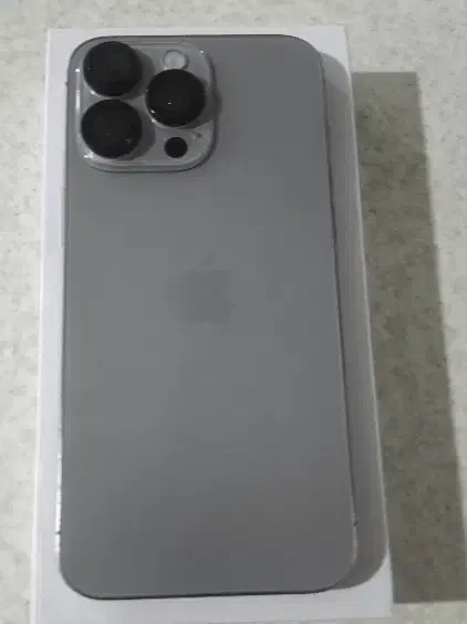 iPhone15 Pro Max|موبایل|بم, |دیوار