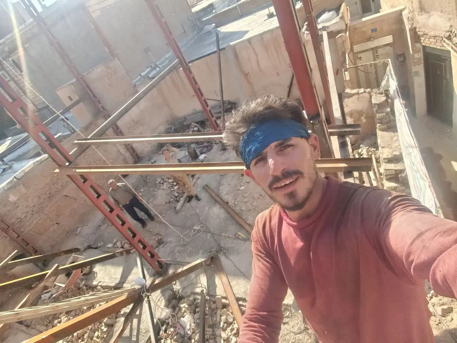 جوشکاری و اسکلت بندی و نبش کشی|خدمات پیشه و مهارت|تبریز, |دیوار