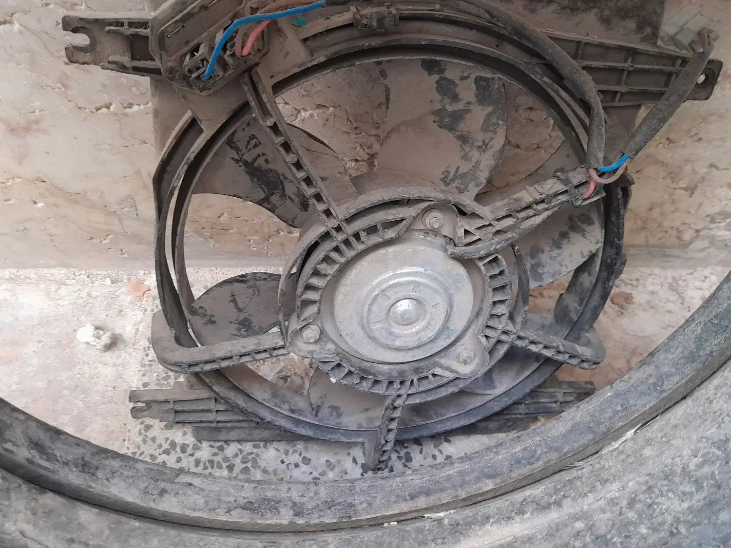 وسایل خودرو|قطعات یدکی و لوازم جانبی|آران و بیدگل, |دیوار