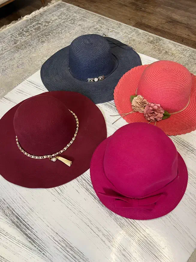 کلاه|لباس|اصفهان, کوی شهید کشوری|دیوار