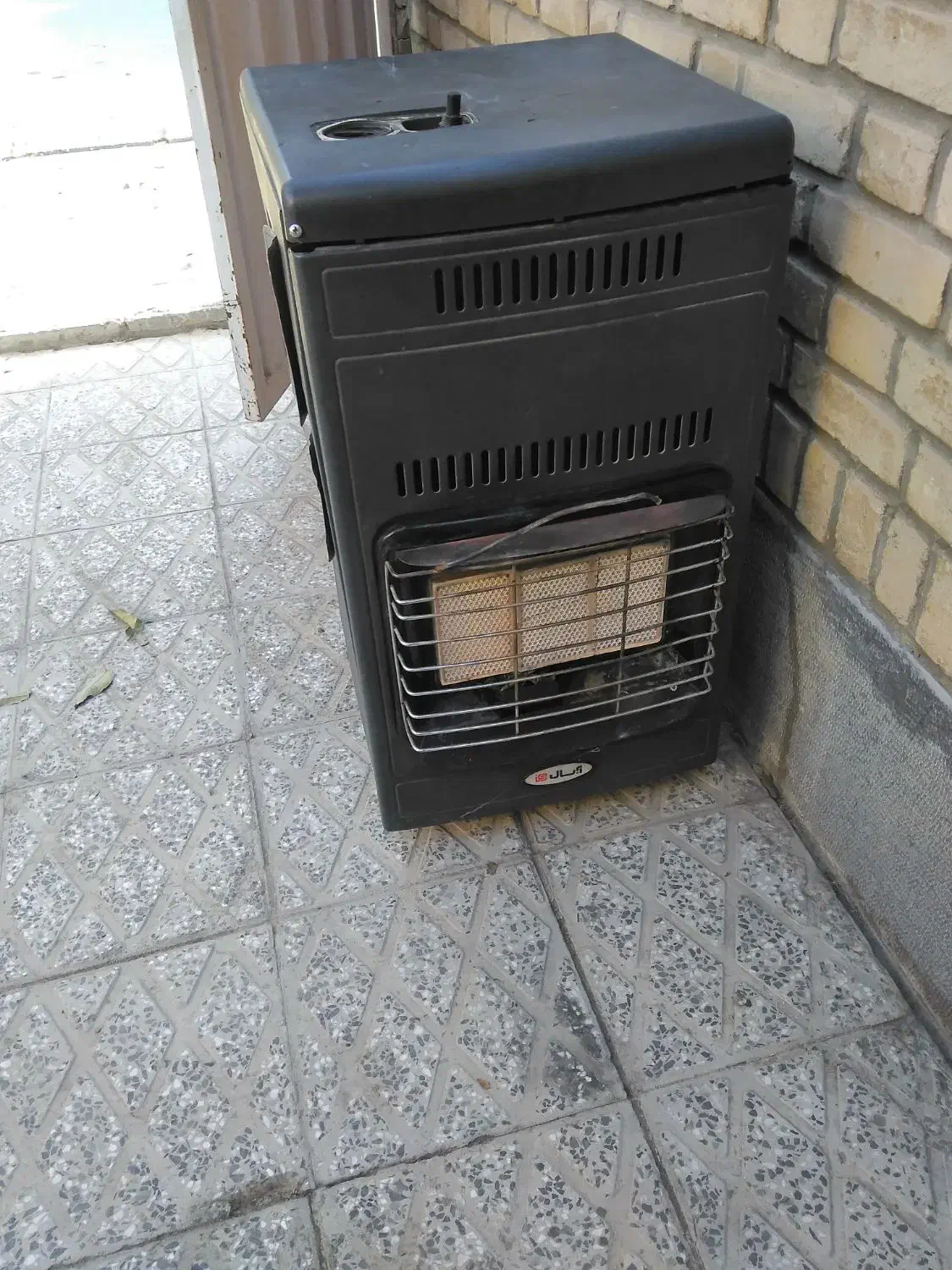 بخاری به همراه کپسول هم با گاز شهری  کار میکنه|بخاری، هیتر، شومینه|خمین, |دیوار