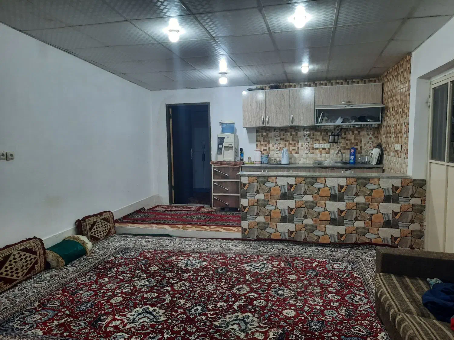 خونه مبله شیک و ماشین رو|اجارهٔ کوتاهمدت آپارتمان و سوئیت|برازجان, |دیوار