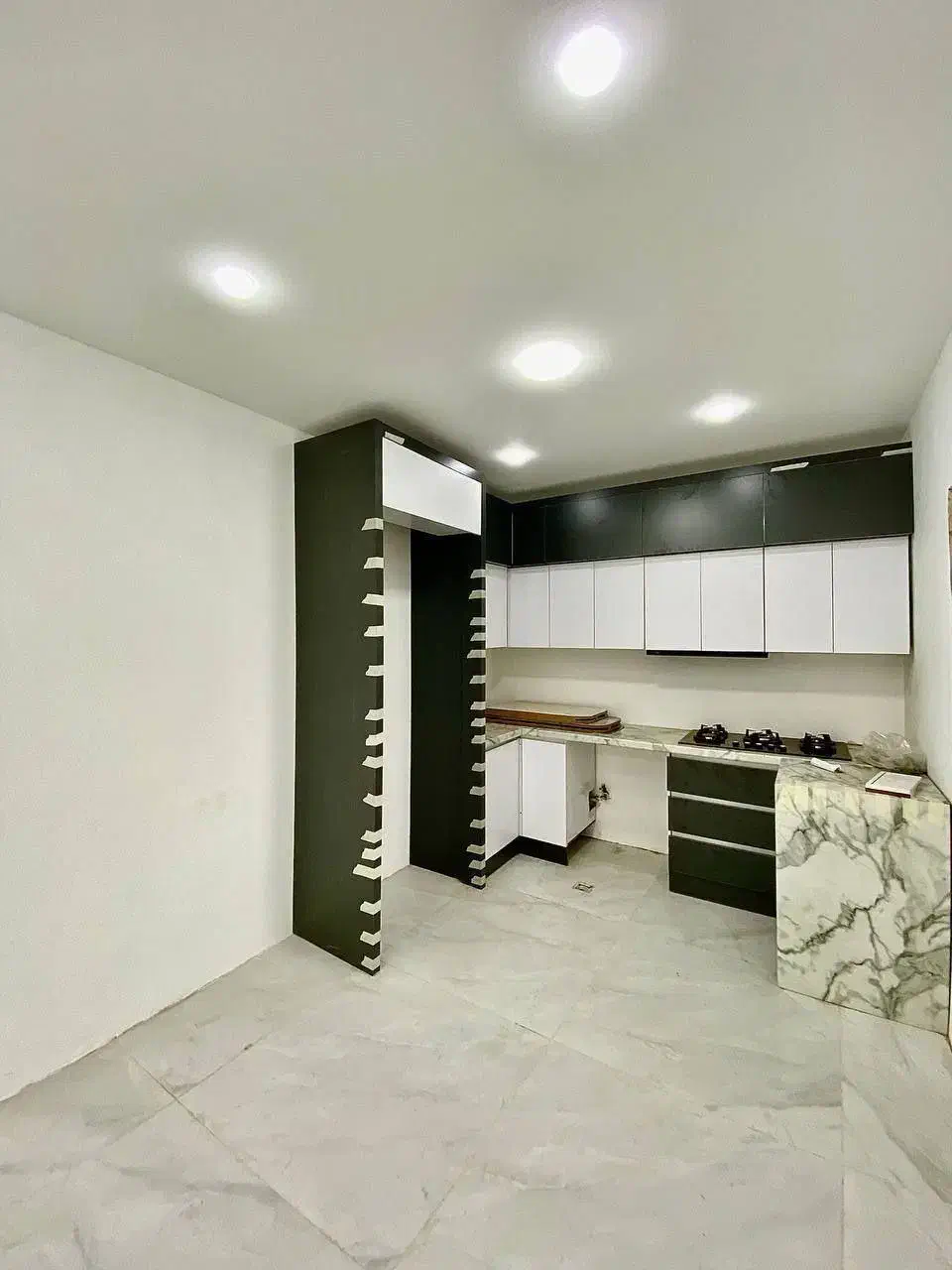 ویلامدرن۱۸۷زمین/۸۸بنا/دوخوابه/سنددار/درشهرک|فروش خانه و ویلا|رویان, |دیوار