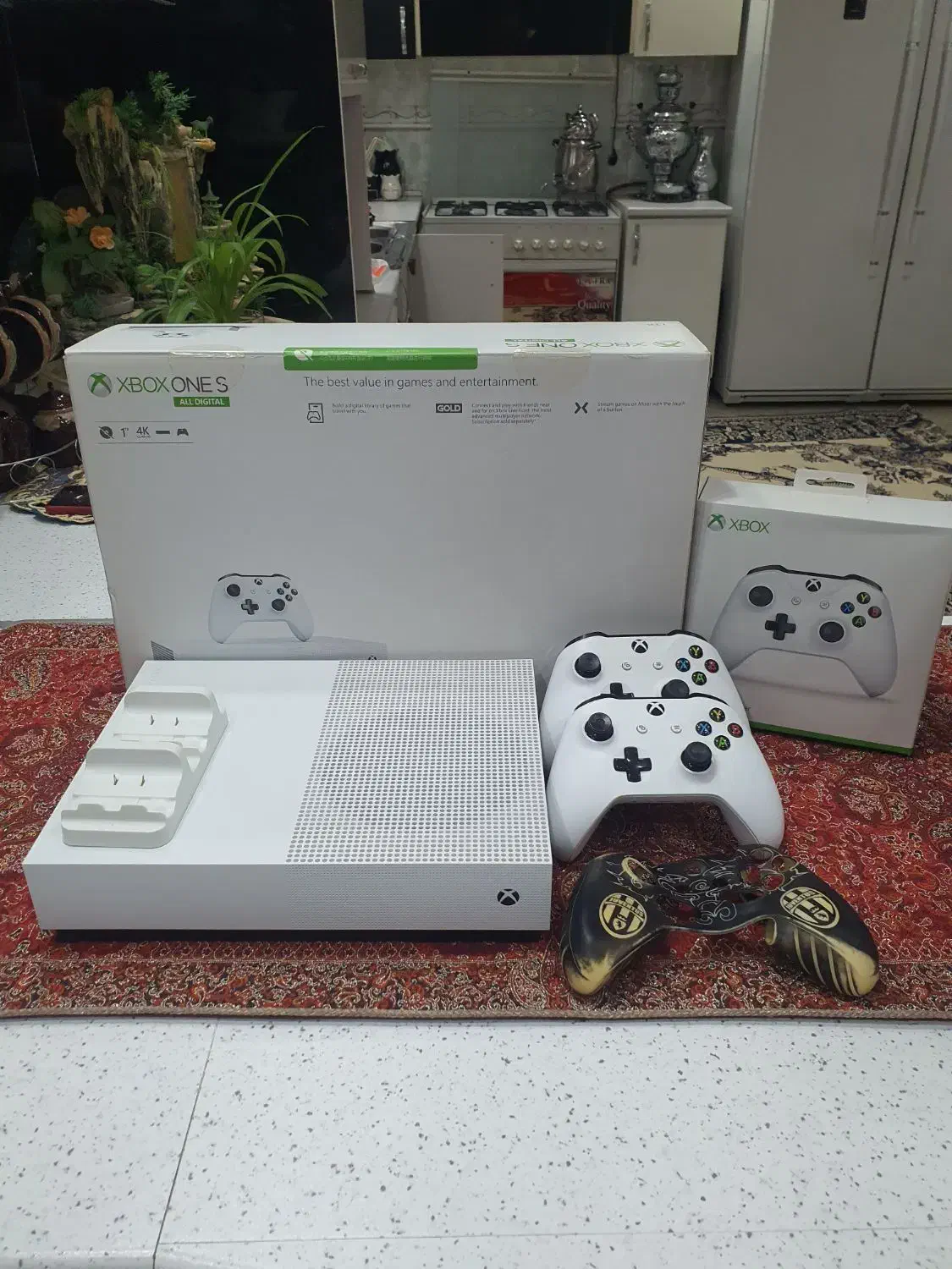 Xbox one s 1tb دیجیتال دو دسته فول گیم نو|کنسول، بازی ویدئویی و آنلاین|کرج, خرمدشت|دیوار