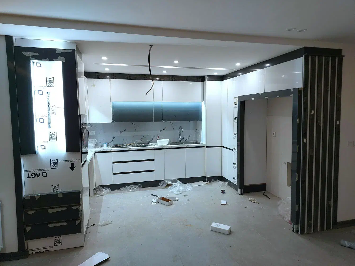 ساخت انواع کابینت ، کمد دیواری ، تی وی وال|خدمات پیشه و مهارت|صدرا-فارس, فاز ۲|دیوار