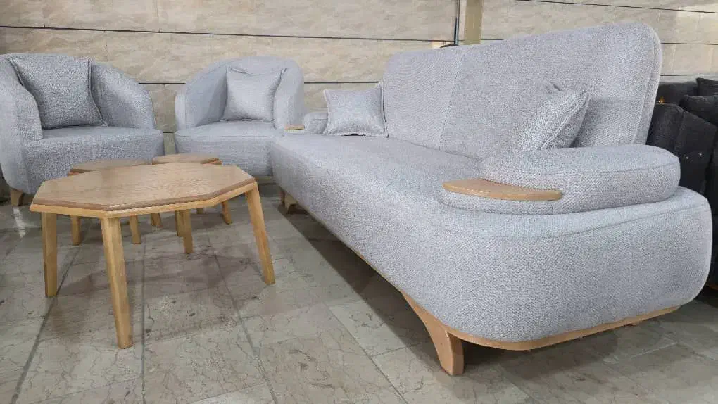 مبل راحتی برند  بدون چک و ضامن|مبلمان خانگی و میز عسلی|شیراز, بازار|دیوار