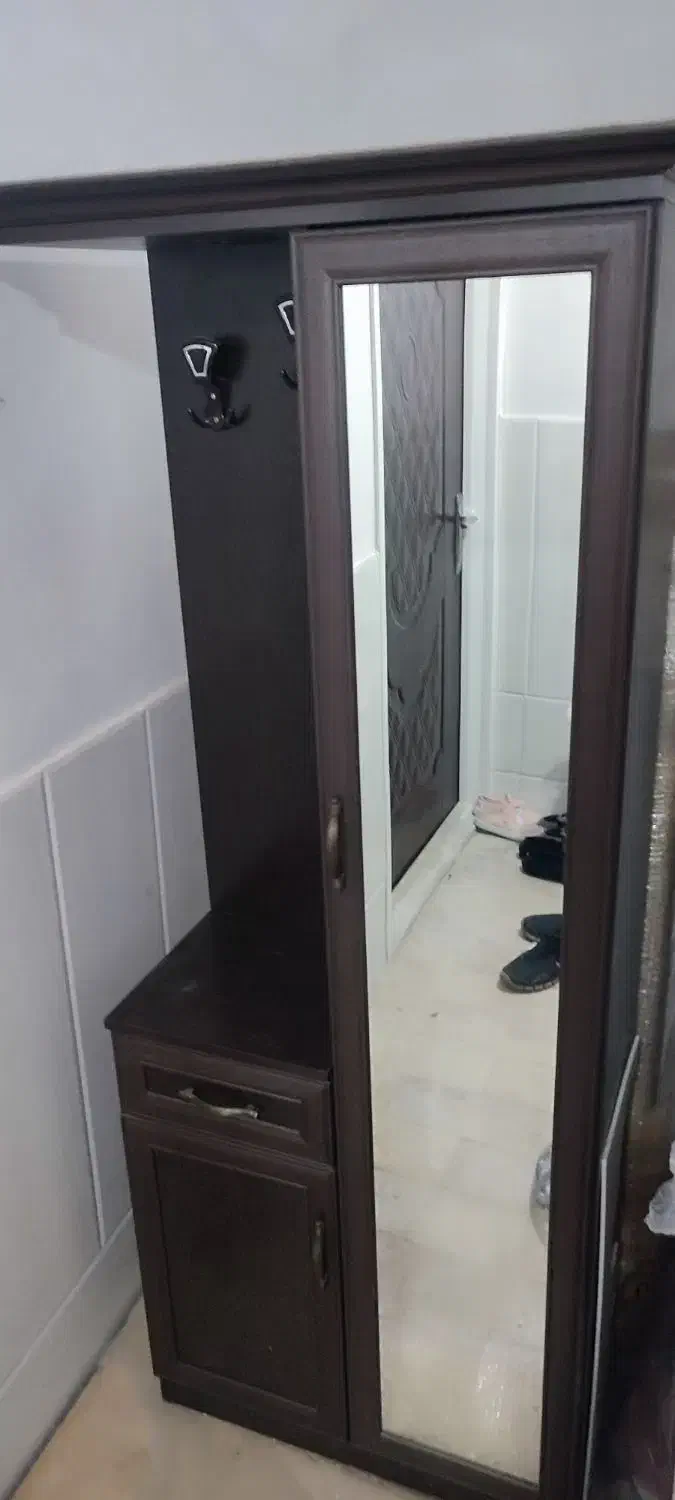 جا لباسی و جاکفشی آینه دار|جاکفشی، کمد، دراور|قم, دورشهر|دیوار