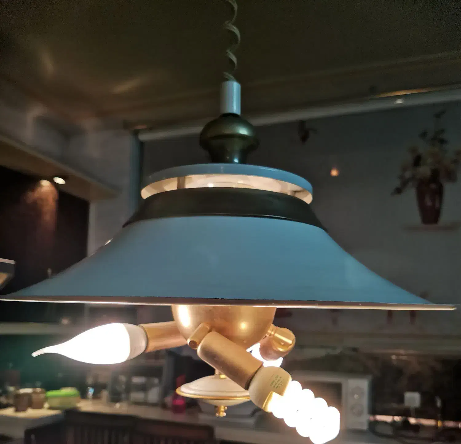 لوستر|لوستر و چراغ آویز|شیراز, تاچارا|دیوار