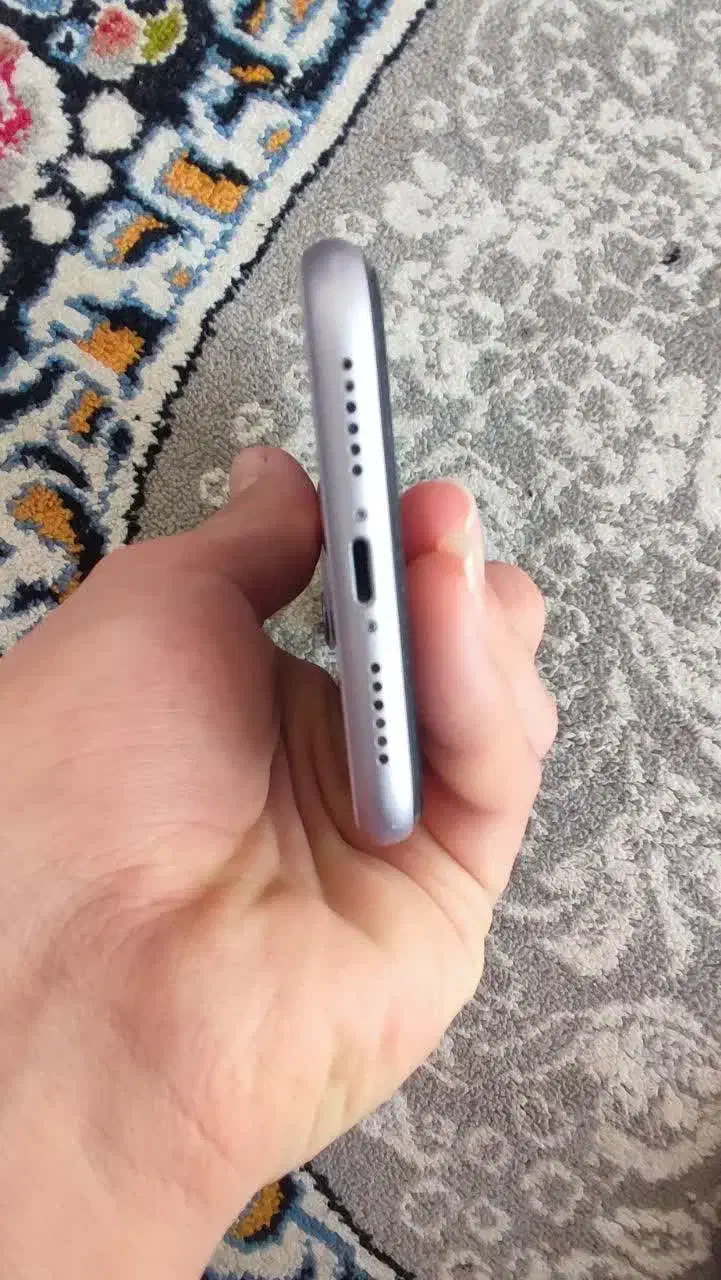 آیفون ۱۱ نرمال|موبایل|تربت‌حیدریه, کاشانی|دیوار