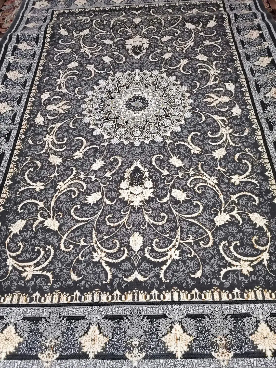 فرش|فرش|شیراز, شیشه‌گری|دیوار