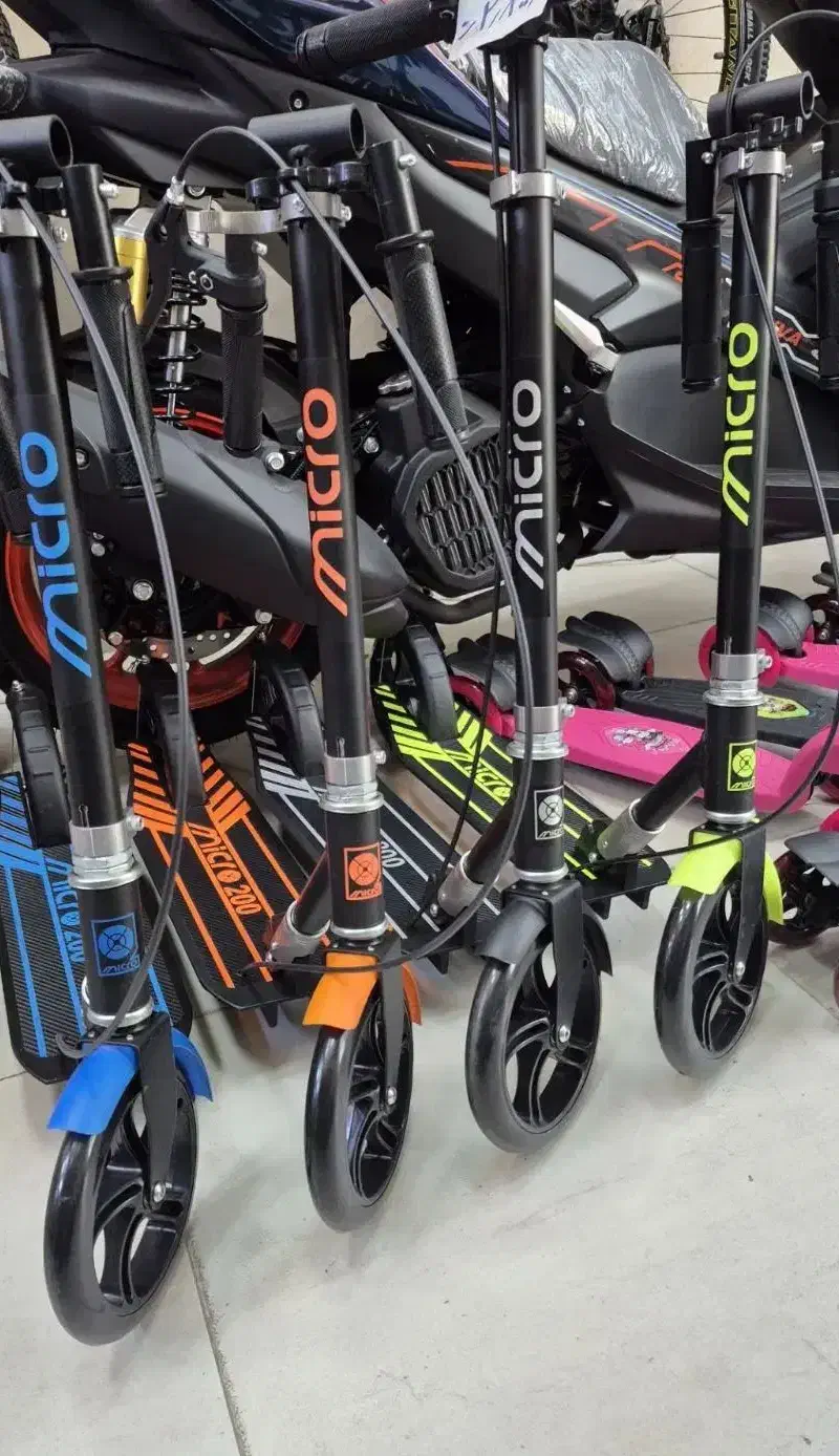 اسکوتر میکرو آلومینیوم ۲۰۰ میل ۱۰۰ میل|دوچرخه، اسکیت، اسکوتر|رشت, پاستوریزه|دیوار