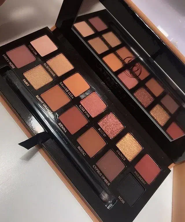 استخدام فروشنده در گالری آرایشی بهداشتی|استخدام درمانی، زیبایی، بهداشتی|اصفهان, نقش جهان|دیوار