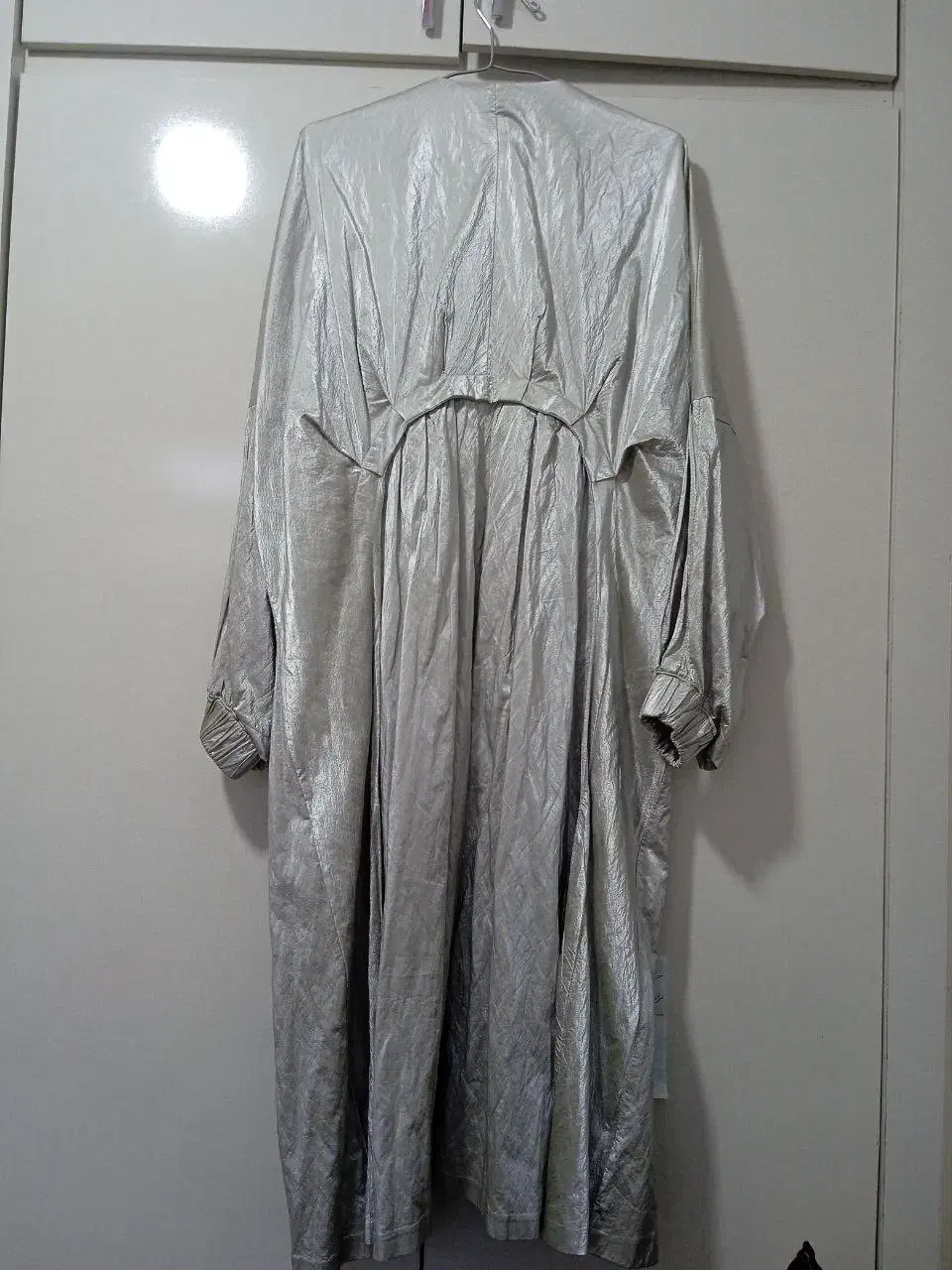 لباس مجلسی|لباس|تربت‌حیدریه, کاشانی|دیوار