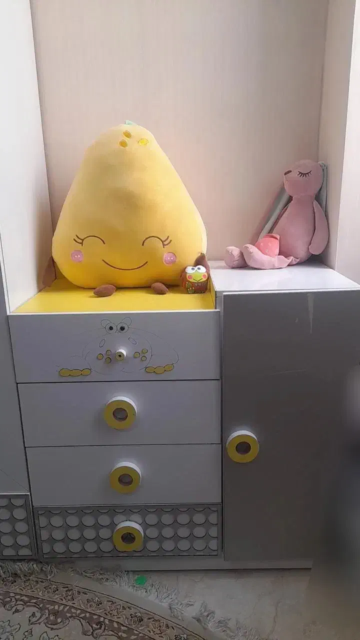 سرویس خواب کودک به همراه تشک و رو تختی اسپورت|تخت و صندلی بچه|شیراز, شهرک گلستان شمالی|دیوار