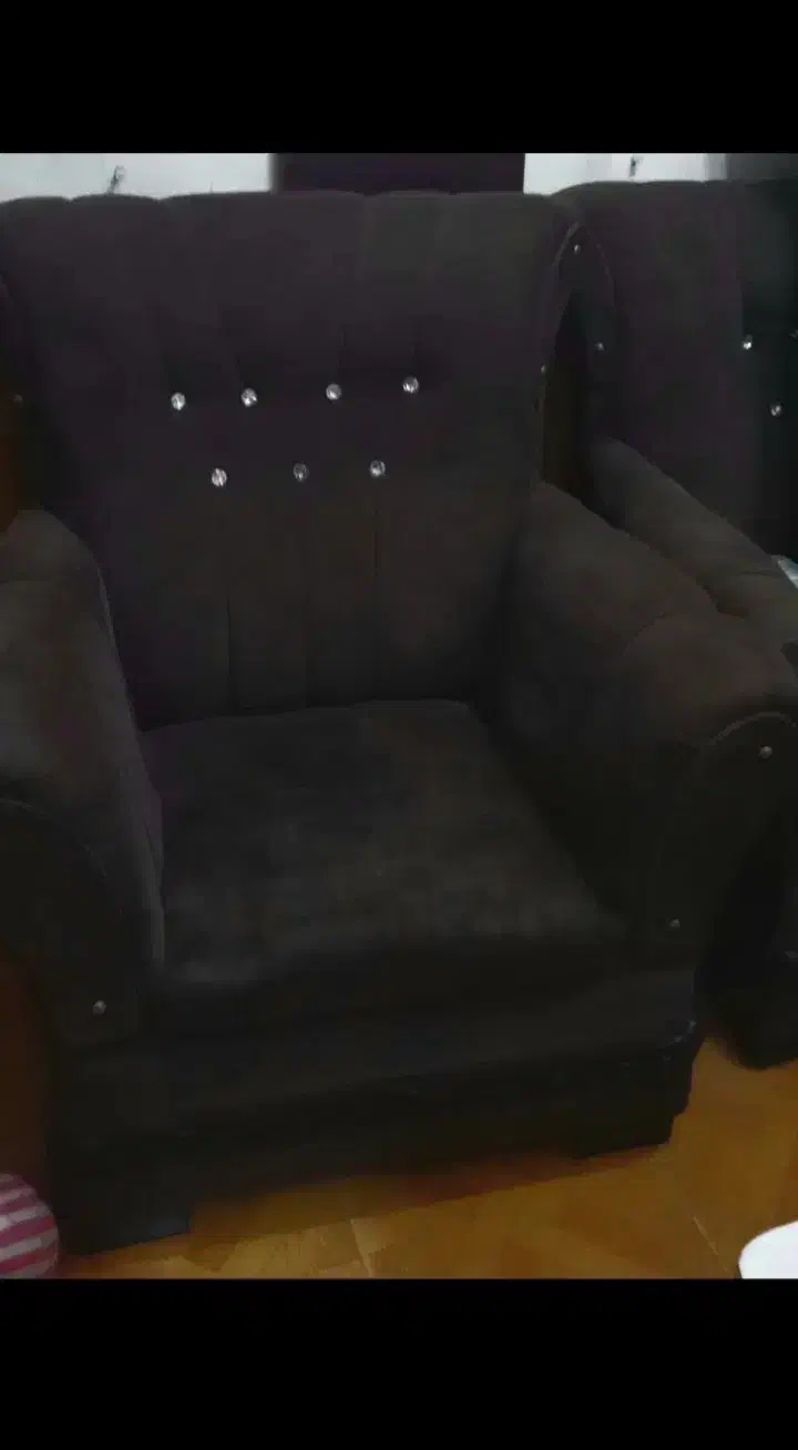 مبل ۷نفره|مبلمان خانگی و میز عسلی|رشت, نامجو|دیوار