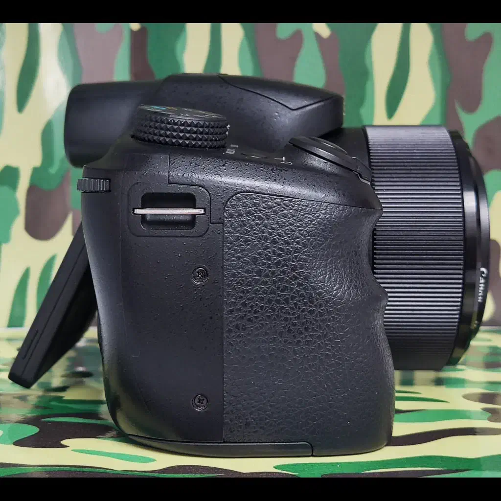 دوربین سونی در حد نو|دوربین عکاسی و فیلم‌برداری|اسلام‌‌آباد غرب, |دیوار