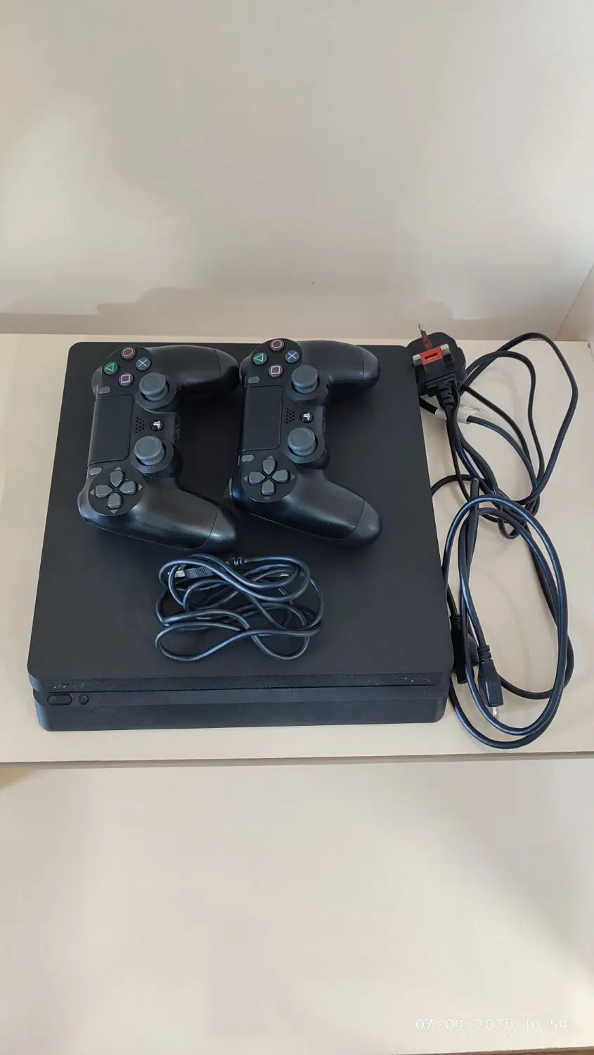 ps4 slim|کنسول، بازی ویدئویی و آنلاین|تهران, بروجردی|دیوار