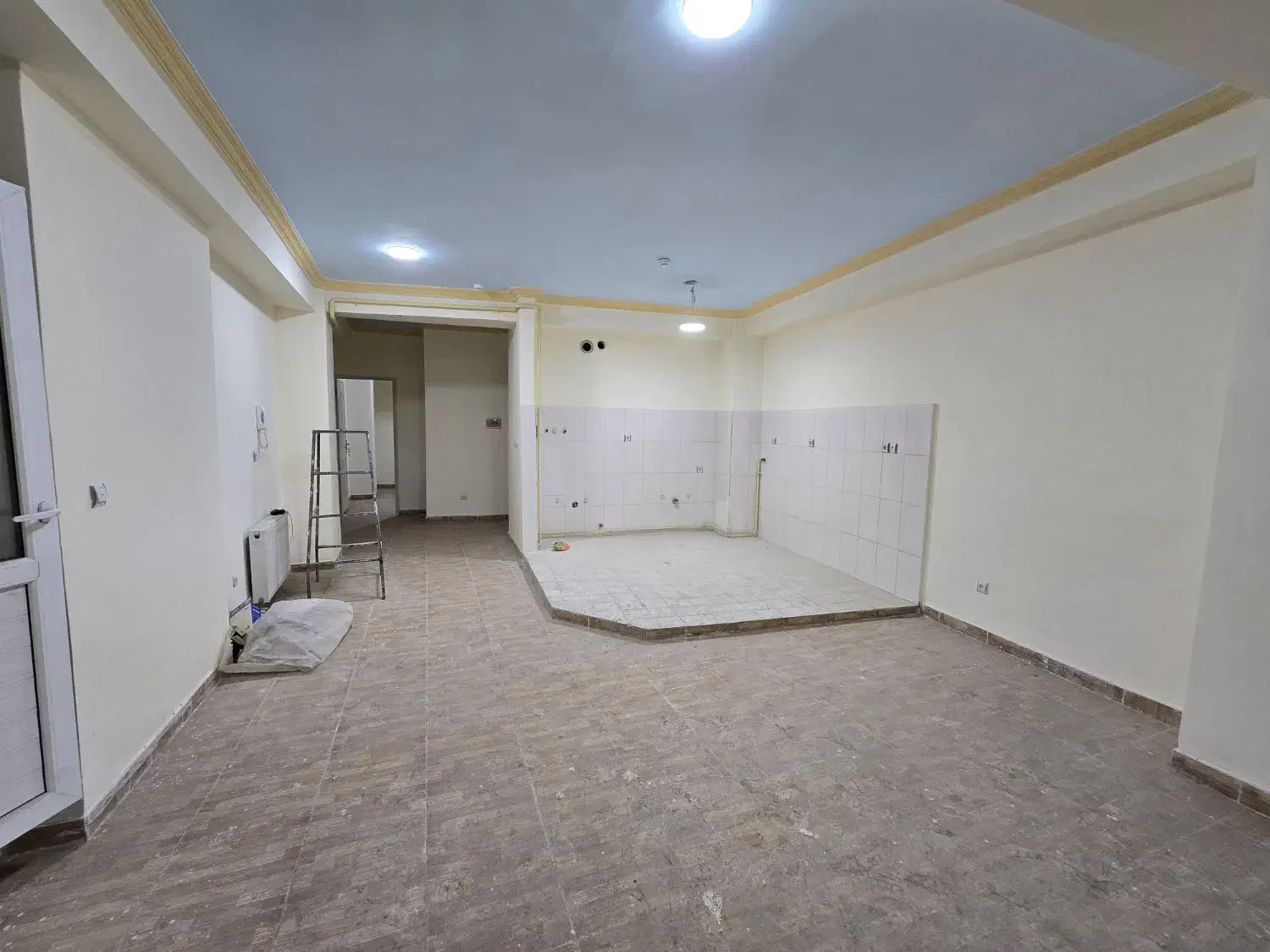 فروش واحد از مجتمع یکتا اول گلشهر|فروش آپارتمان|مراغه, |دیوار