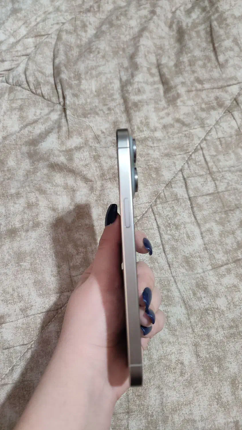 iphone 15promax به همراه 4عدد قاب|موبایل|تهران, پرستار|دیوار