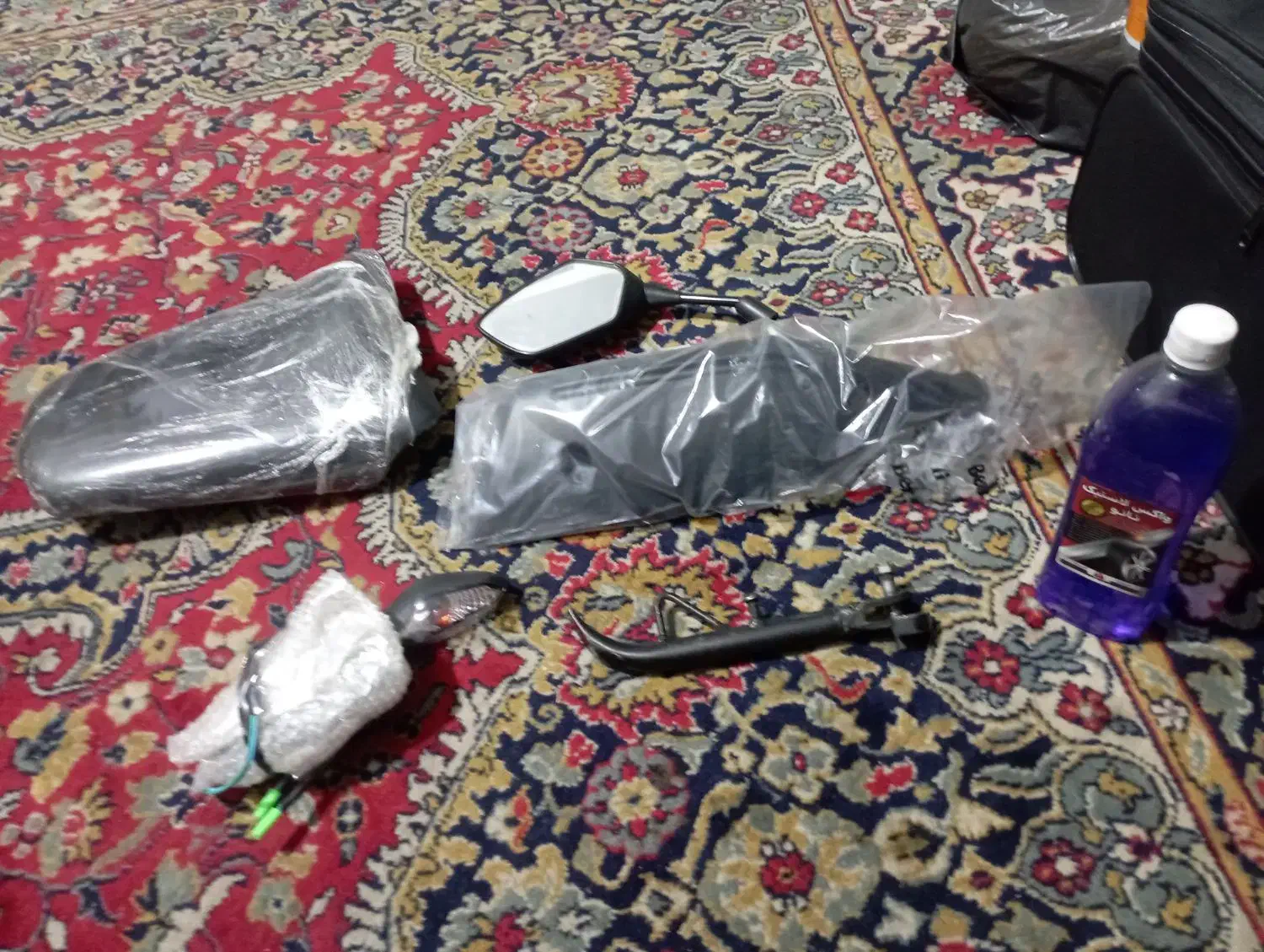 تعدادی قطعات NS و بنلی ۱۵۰ قدیم|قطعات یدکی و لوازم جانبی|تهران, نارمک|دیوار