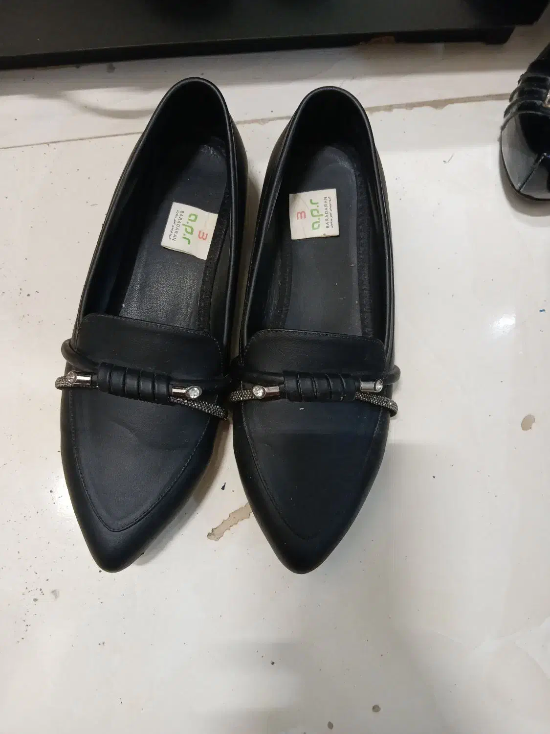 کفش‌|کیف، کفش، کمربند|نیشابور, خط کاشمر|دیوار