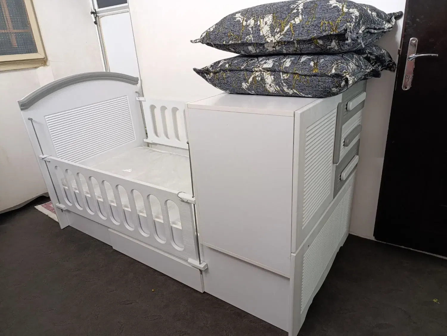 کمدسیسمونی|اسباب و اثاث بچه|قم, بوستان جوان|دیوار