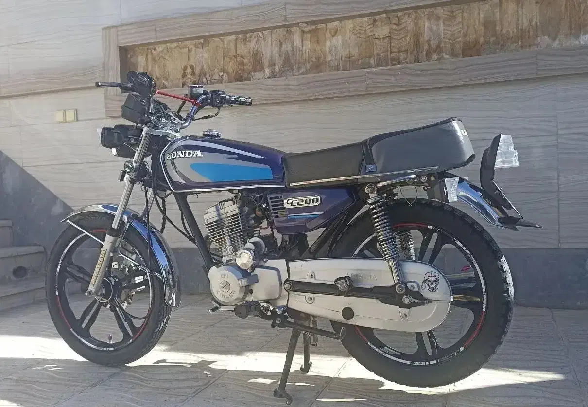 ۲۰۰ آریانا مدل ۴۰۱|موتورسیکلت|فرخ‌شهر, |دیوار