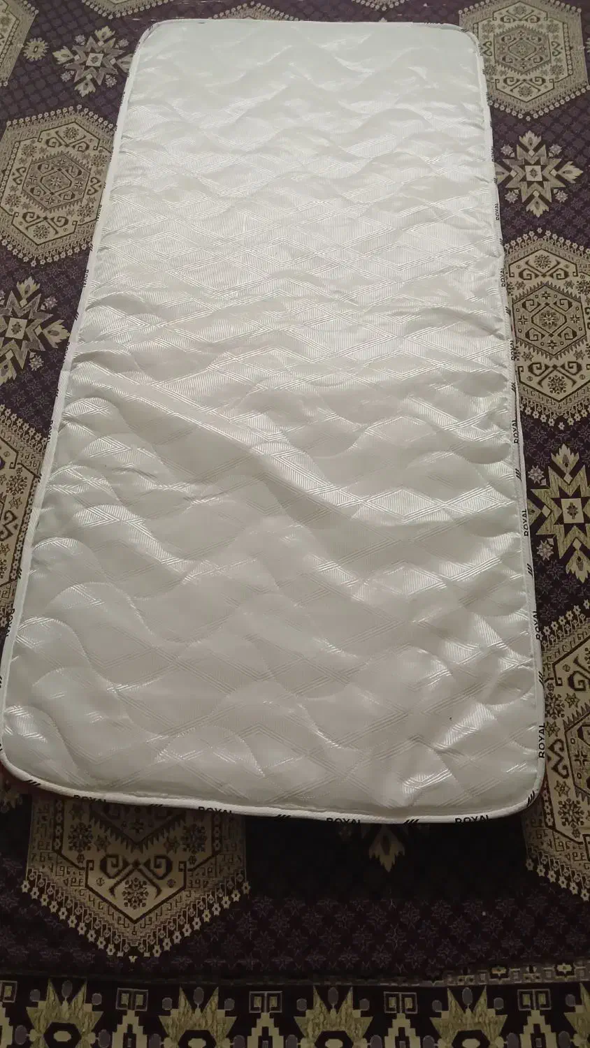 تشک نو|تشک تختخواب|پاکدشت, پاکدشت (مامازند)|دیوار