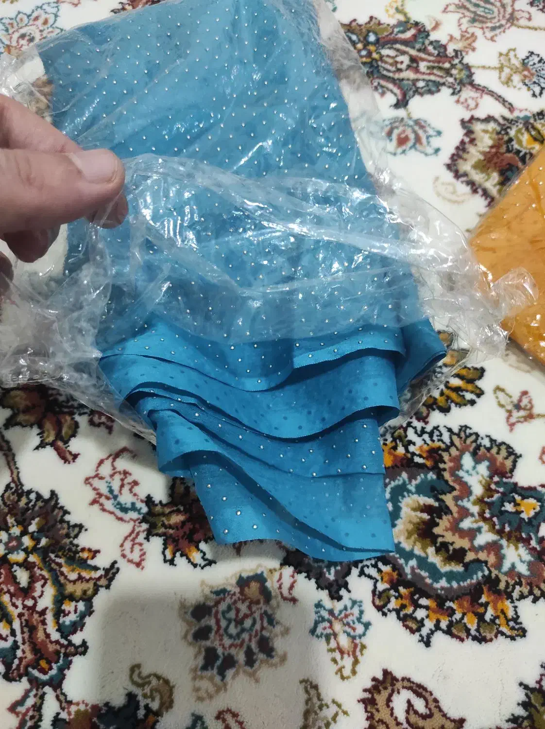 روسری سنگدار|لباس|سقز, |دیوار