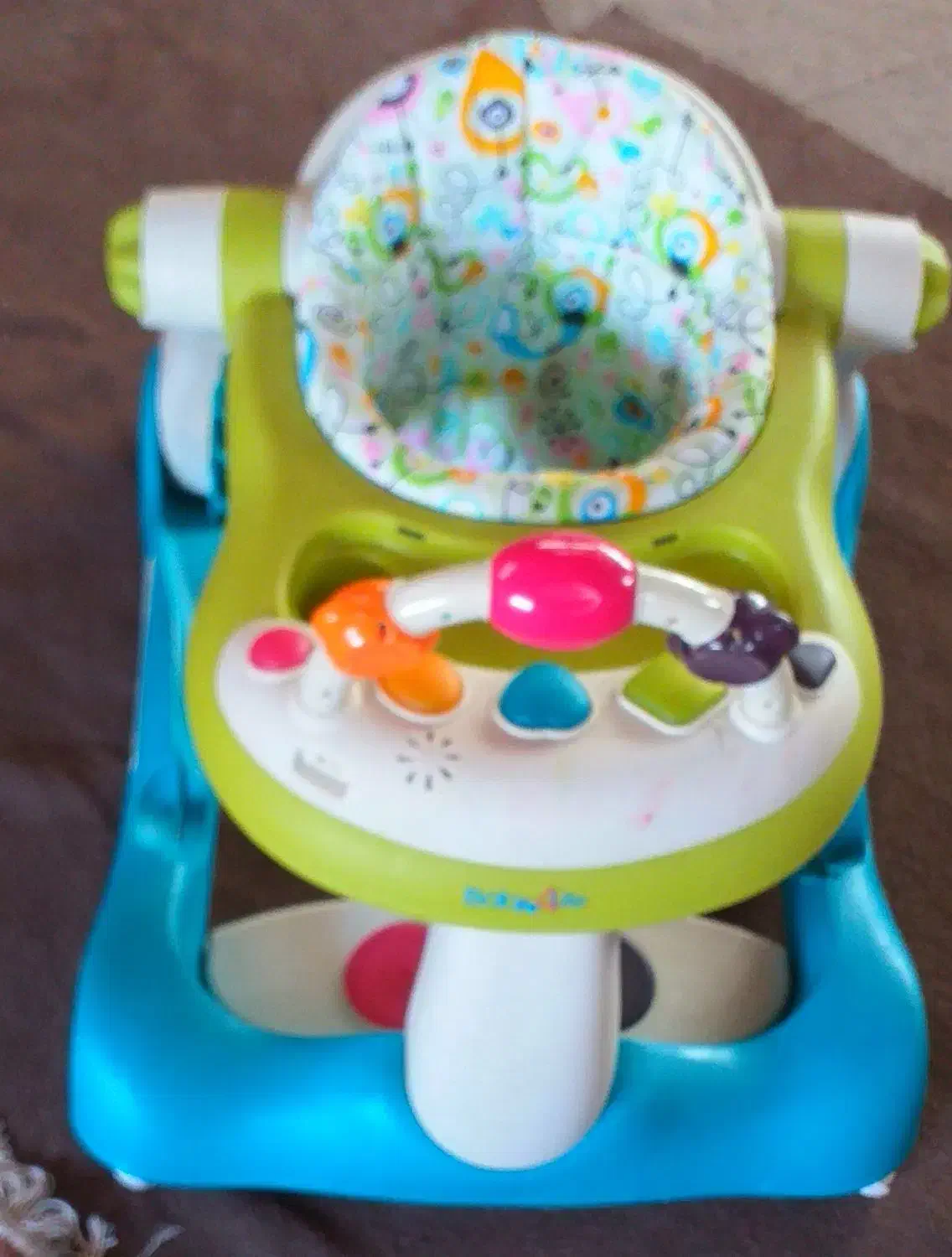 صندلی غذای کودک  و صندلی ماشین و روروئک|تخت و صندلی بچه|بندر انزلی, جهانگانی|دیوار