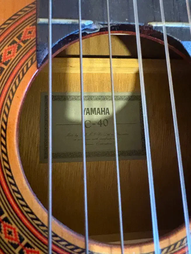 گیتار یاماها ((yamaha ((c40|گیتار، بیس، امپلیفایر|گرگان, |دیوار