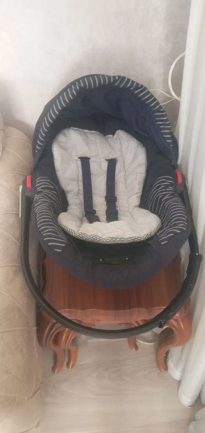 کریر|کالسکه و لوازم جانبی|تبریز, |دیوار