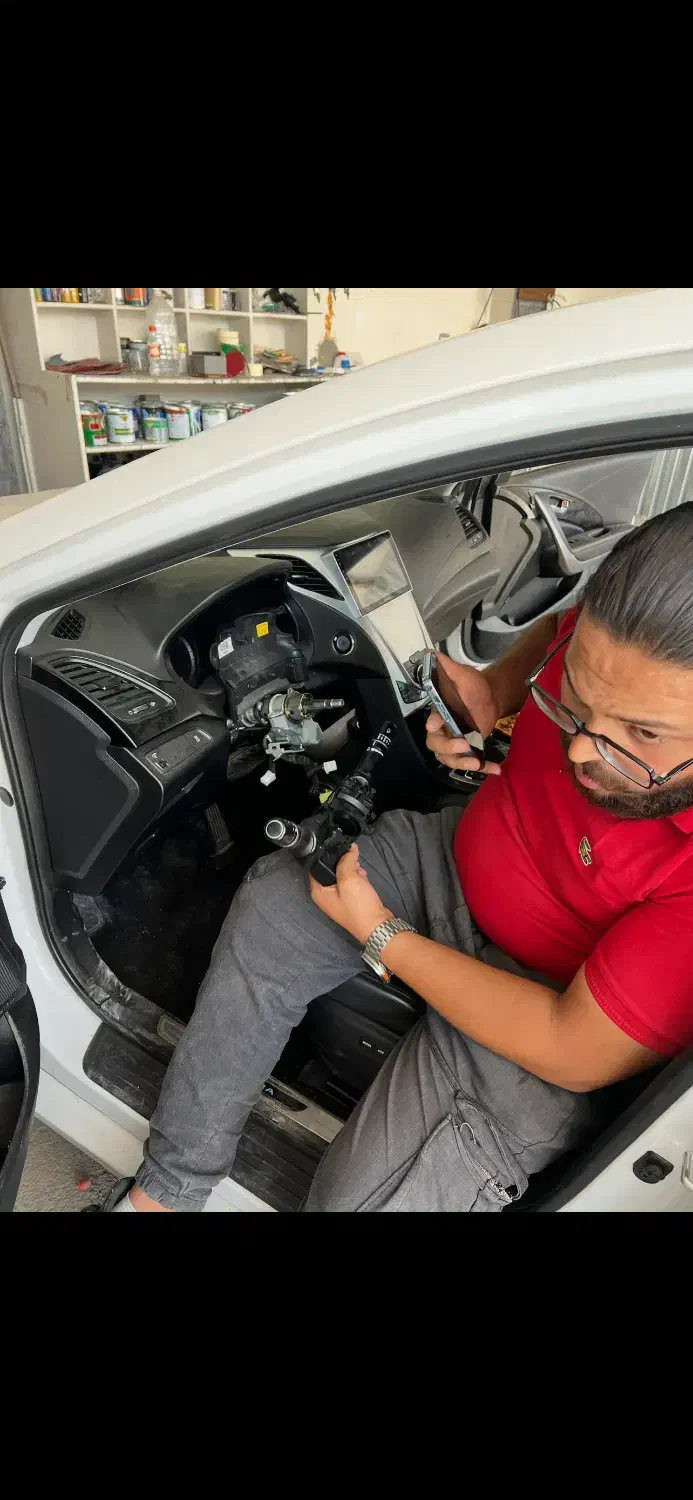 خدمات برق و الکترونیک و سیم کشی انواع خودرو|خدمات موتور و ماشین|اصفهان, بوستان ناژوان|دیوار