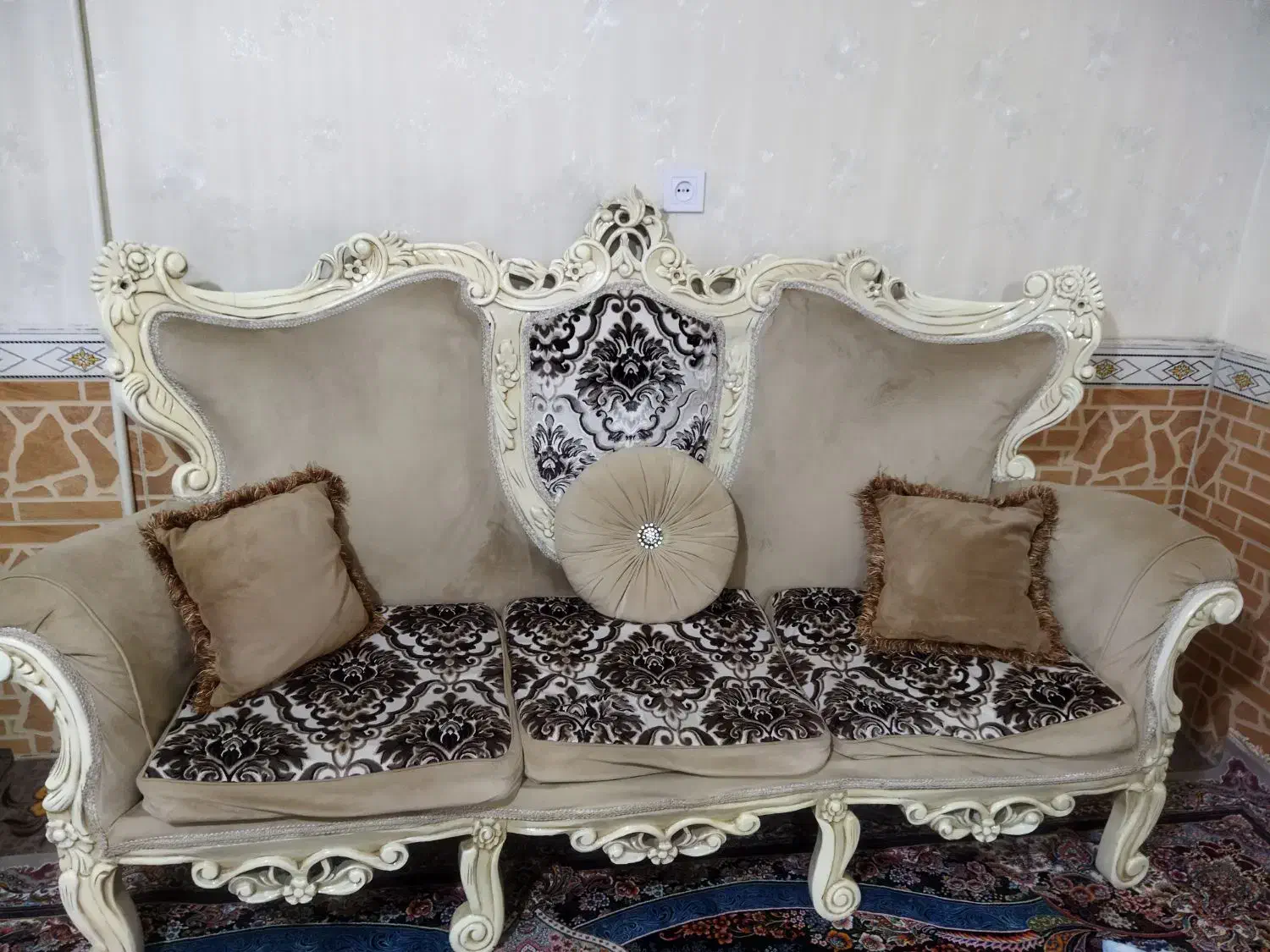 مبل سلطنتی|مبلمان خانگی و میز عسلی|نسیمشهر, |دیوار