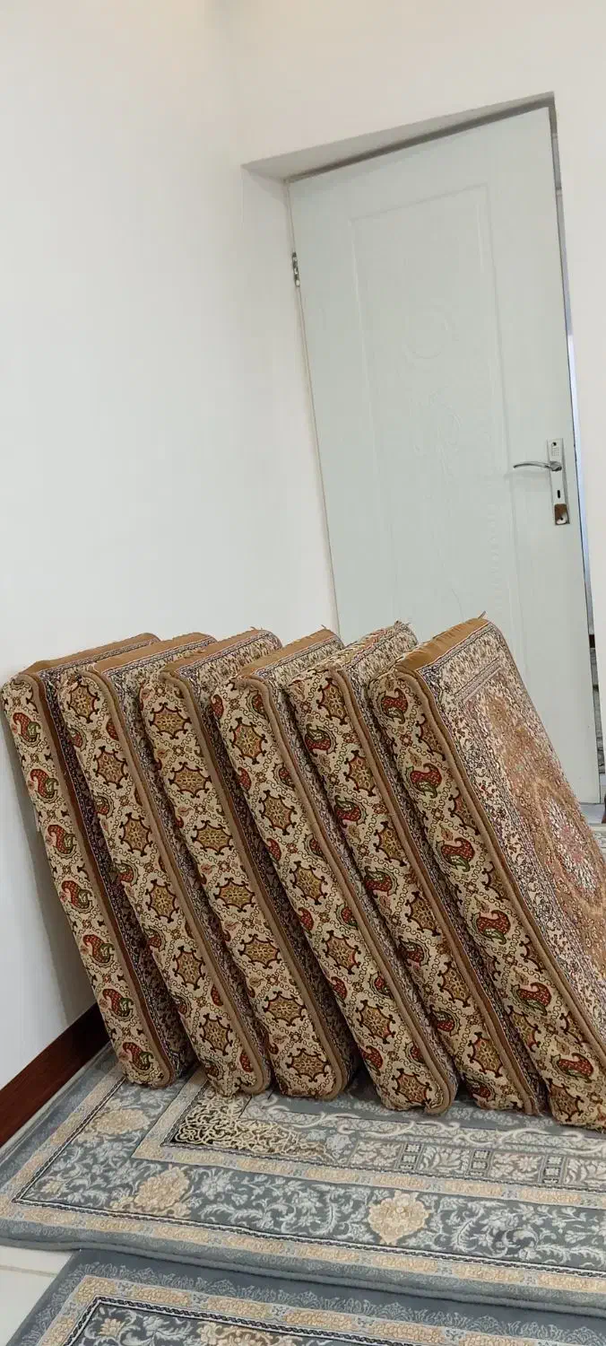 6عدد پشتی|پشتی|دلبران, |دیوار