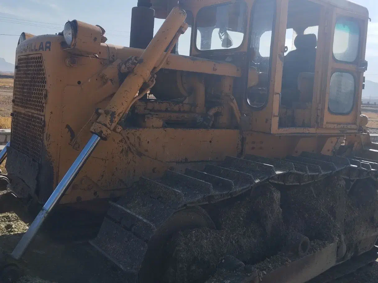 اجاره بلدوزd6|خودرو سنگین|ملایر, |دیوار