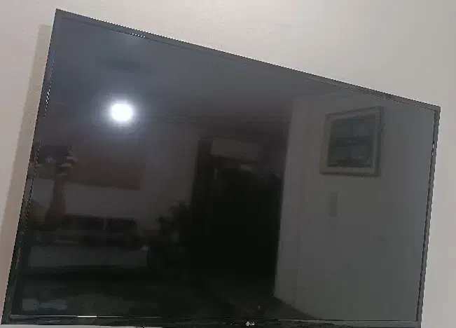 تلویزیون و میزتلویزیون فروشی|تلویزیون و پروژکتور|شیراز, غدیر جنوبی|دیوار